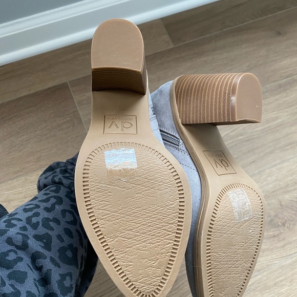 NWT Dolce Vita Gray booties - Picture 4 of 6